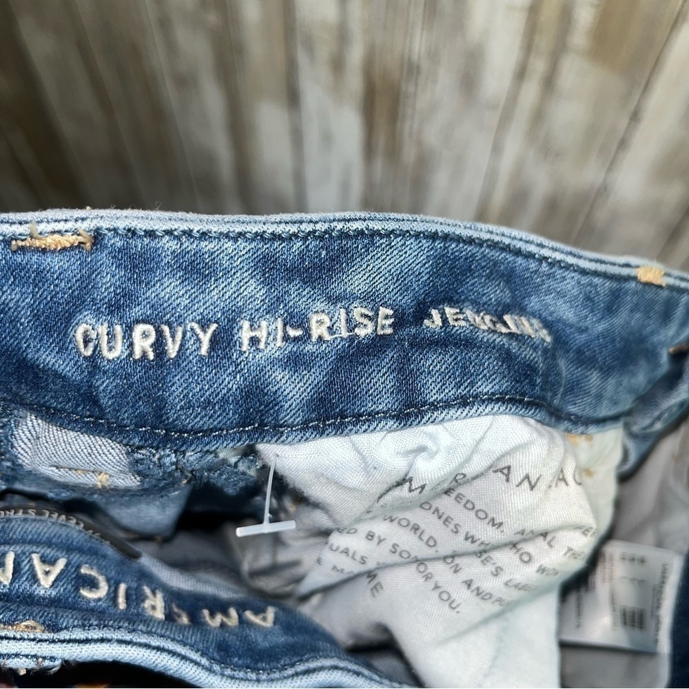 American Eagle Curvy High Rise Distressed Jegging Jeans Short - Picture 9 of 10